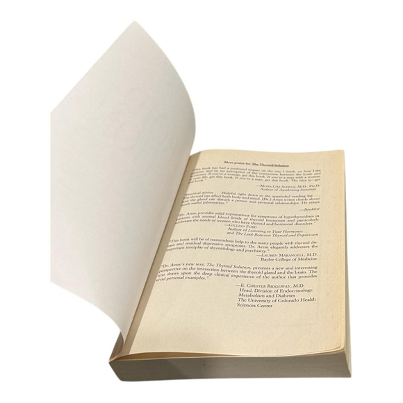 The Thyroid Solution Ridha Arem MD Mind-Body Health Book Paperback Self-Help - Picture 2 of 9